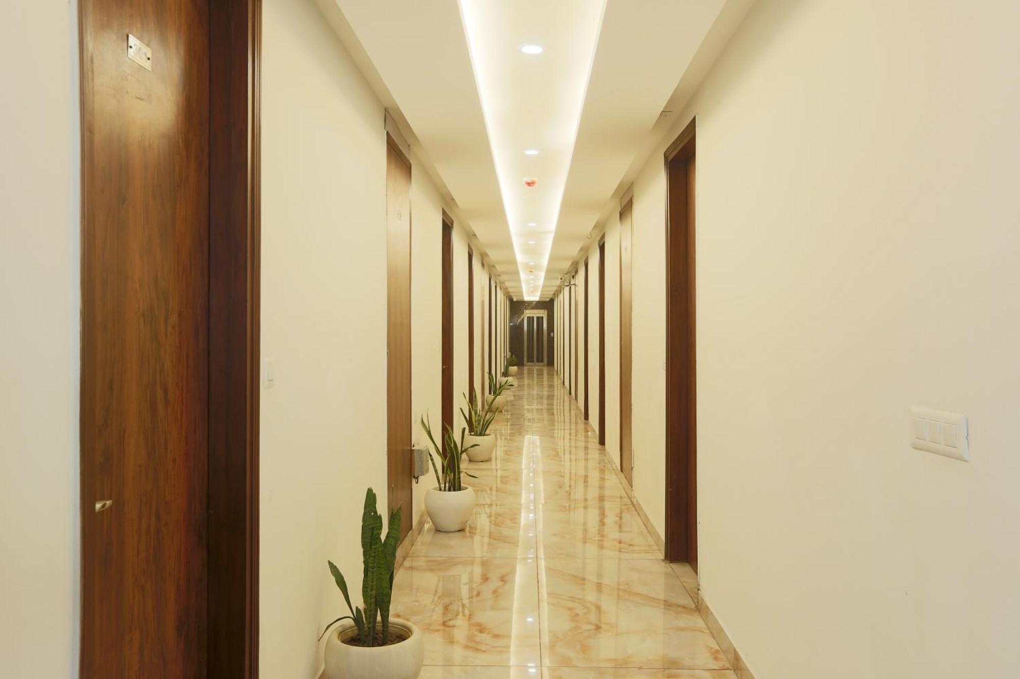 Hotel Prithvi Palace Igi Airport Delhi Neu-Delhi Exterior foto