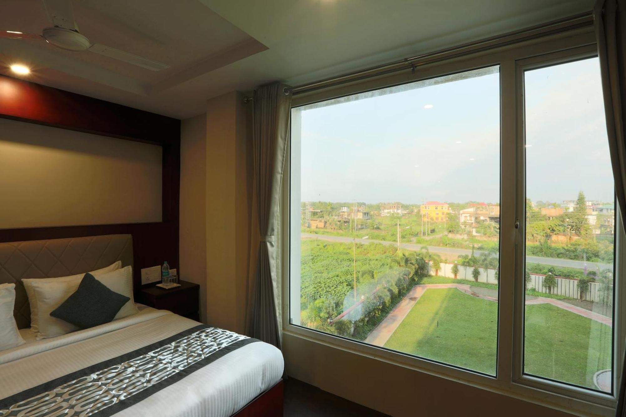 Hotel Prithvi Palace Igi Airport Delhi Neu-Delhi Exterior foto